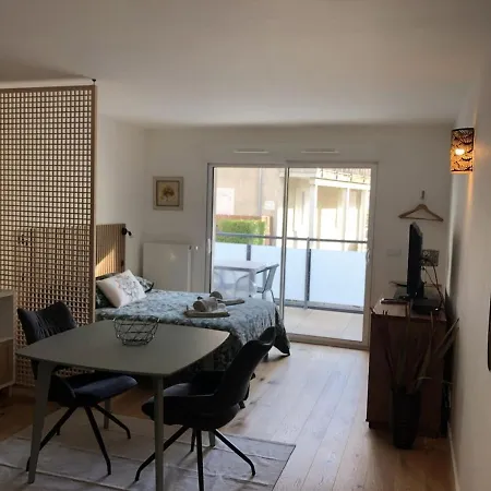 33m2 Avec Terrasse En Centre *