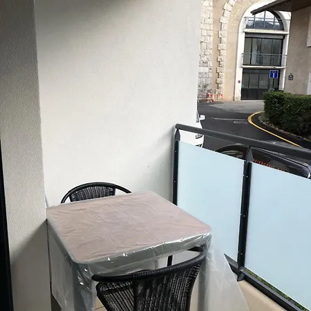 33m2 Avec Terrasse En Centre *