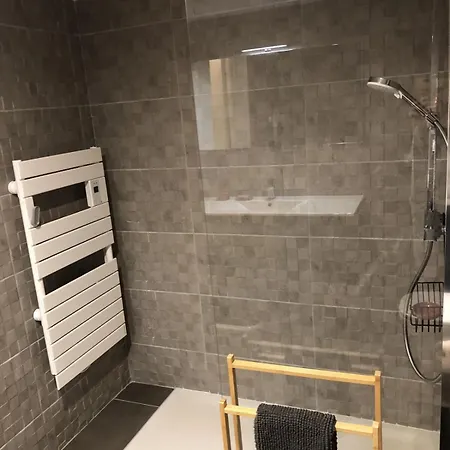 33m2 Avec Terrasse En Centre *