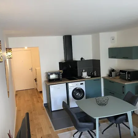 33m2 Avec Terrasse En Centre *